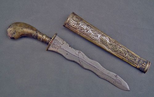Antique Philippine Muslim Moro Islamic Dagger Sword Punal Keris Kris