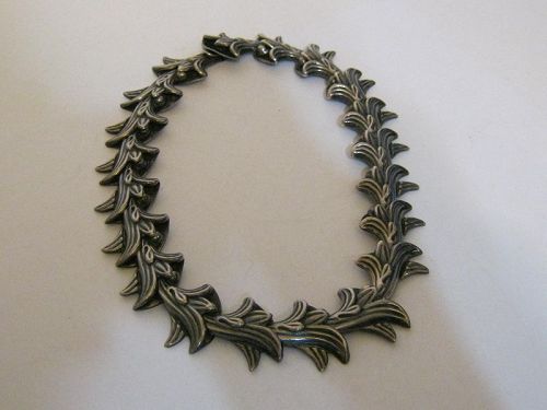 Early Los Castillo Mexican Sterling Silver Repousse Necklace