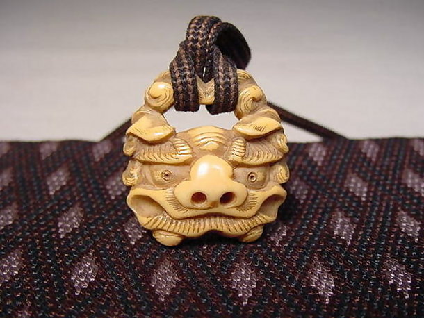 Japanese Antique Woven Tissue Holder, Carved Lion Head