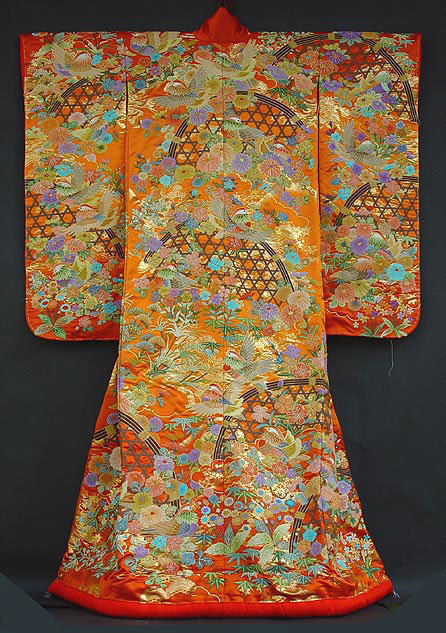 Japanese Wedding Gown, Uchikake, Amazing Embroidery