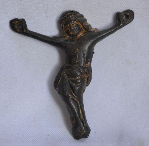 Medieval Christ in cast bronze. French 13thcentury.