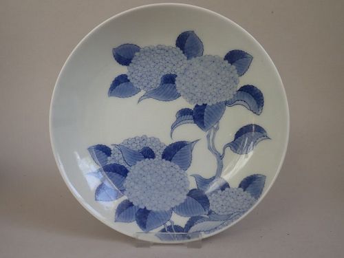 Rare Nabeshima Ajisai-zu Hydrangea Pattern Dish Edo