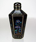 Chinese Antique Black Lacquered Burgaute Hexagonal Snuff Bottle