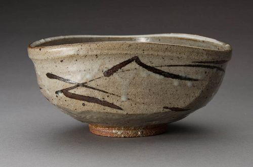 An e-Karatsu Bowl by Nishioka Yoshihiro