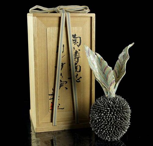 Tsugiura Yasuyoshi Contemporary Ceramic Object " Fruit of canna"