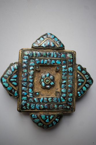 Tibetan Silver and Turquoise Floral Pattern Encrusted Filigree Amulet