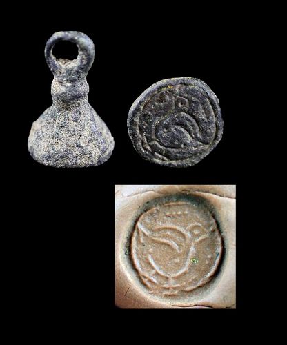 Nice bronze stamp seal with engraving of bird, Byzantine, c.10th. cent