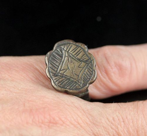 Byzantine silver seal ring, early medieval style, 10th.-12th. cent.