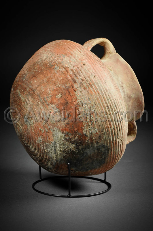 Biblical Roman Herodian pottery jar with a ribbed body, 37 BC - 70 AD