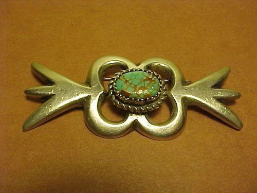 VINTAGE NAVAJO ARTS AND CRAFTS GUILD STERLING TURQUOISE PIN