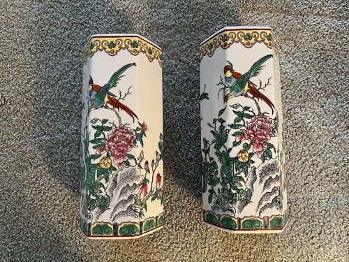 A Pair of Chinese Vases  ~ Hong Kong