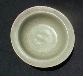 A Yuan Longquan Celadon Small Dish w/ Twin Fish