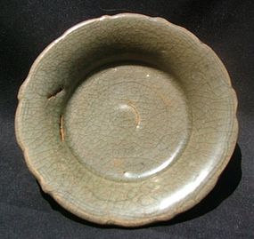 A Song Crackled Celadon Small Dish