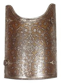 A FINE NORTH INDIAN ARMOR PLATE