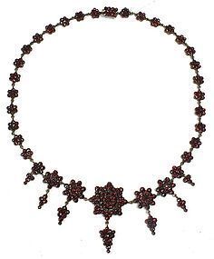 Antique Bohemian garnet necklace with graduated pendants