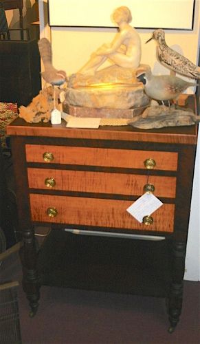 New York Federal period three-drawer work table stand