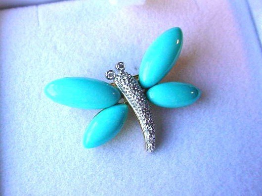18K GOLD... PAVE DIAMONDS... PERSIAN TURQUOISE DRAGONFLY BROOCH