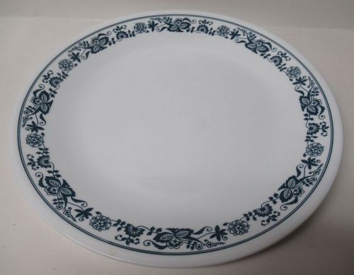 Corning Corelle OLD TOWN BLUE 10 1/2 Inch DINNER PLATE