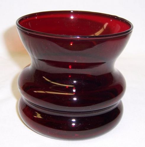 Anchor Hocking Fire King Ruby Red 3 5/8 Inch SQUATTY VASE