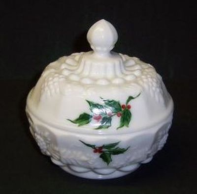 Westmoreland Milk Glass PANELED GRAPE hp HOLLY PUFF BOX with LID