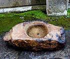 Natural-Form Stone Water Basin Mizubachi Lantern