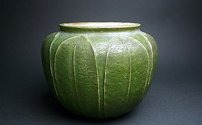 Grueby Vase Art Pottery Cucumber-Green Matte ca. 1905
