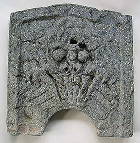 A Very Rare and Fine Monster-Shape Roof End Tile