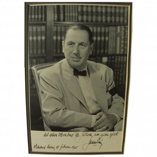 Juan Peron signed inscribed 1955 photo of the controversial Argentine president