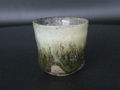 Chosen-Karatsu "Yohen" sake cup by Dohei Fujinoki the popular artist
