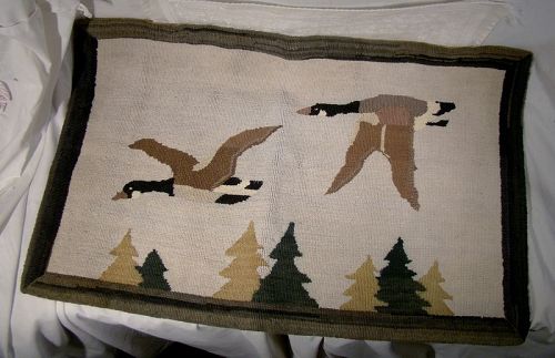 Grenfell Flying Canada Geese 23" x 15" Hooked Mat Wall Hanging