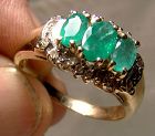 10K Yellow Gold 3 Emeralds and Diamonds Surround Ring 1970s-80s