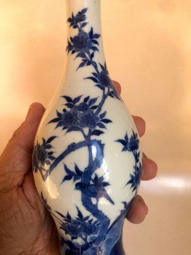 Chinese Kangxi Period Blue and White Porcelain Vase