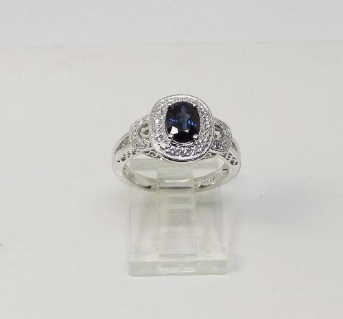 Sapphire and Diamond Ring 18Kt Gold