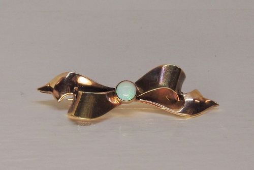 Classic Bow Pin with Bezel Set Opal in the Center 14Kt Gold