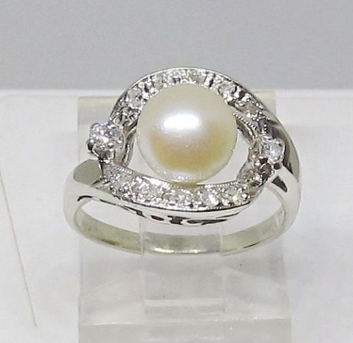 Diamond and Cultured Pearl Ring 14Kt White Gold
