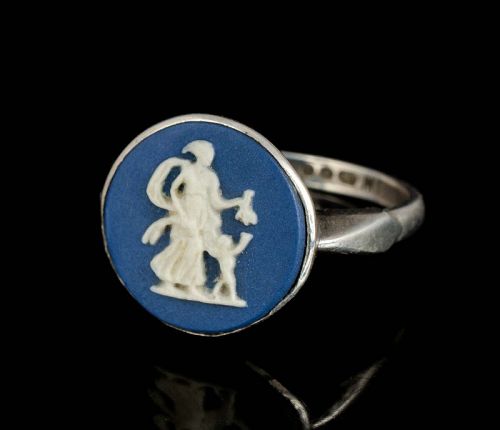 Wegwood sterling silver dark blue jasper cameo Ring ~ Greek Revival