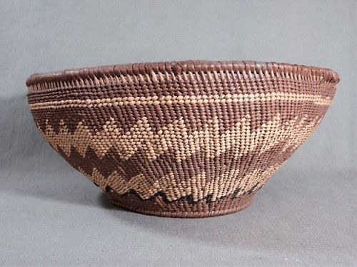 Large Hupa Basket with Open Gallery Rim - Fine Condition -ca 1900
