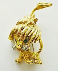 Whimisical Small Lion Pin With Rhinestones