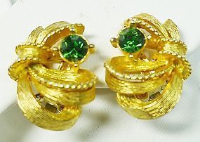 Pretty Lisner Earrings with Enerald Green Stones