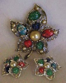 Vintage Sarah Coventry Fantasy brooch and earrings