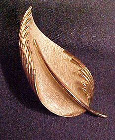 Vintage Crown Trifari Golden leaf pin