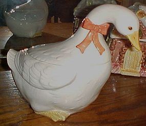 Otagiri white duck cookie jar with orange ribbon