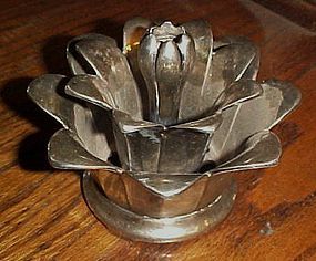 Wallace silver plated  lotus flower floral frog centerpiece