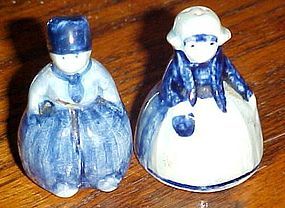 Old Delft Holland Dutch boy and girl miniature salt and pepper shakers
