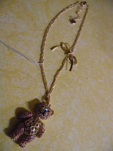 Betsey Johnson SWEET SHOP BABY BEAR Bow  Gold Tone Pendant Necklace
