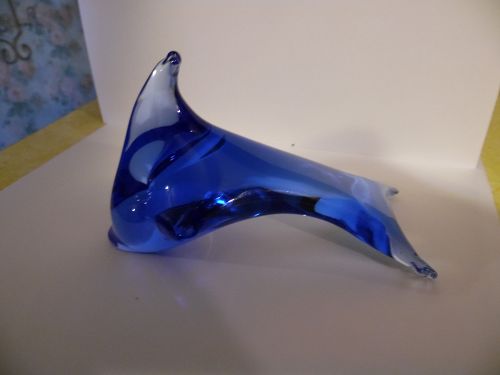 Blown art glass blue dolphin paperweight figurine