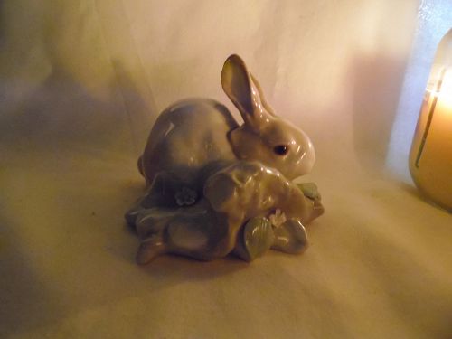 LLadro bunny logs and leaves figurine 4772