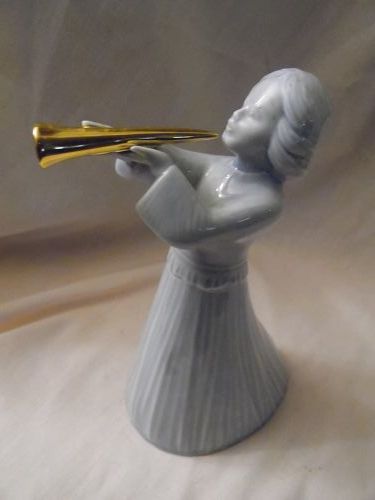 Vintage AgostinelIi Porcelleane D'arte Angel with trumpet, Bassano