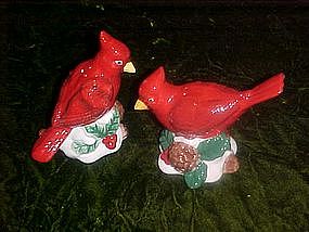 Red cardinal salt and pepper shakers