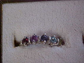 Sterling  mothers ring with 5 stones,